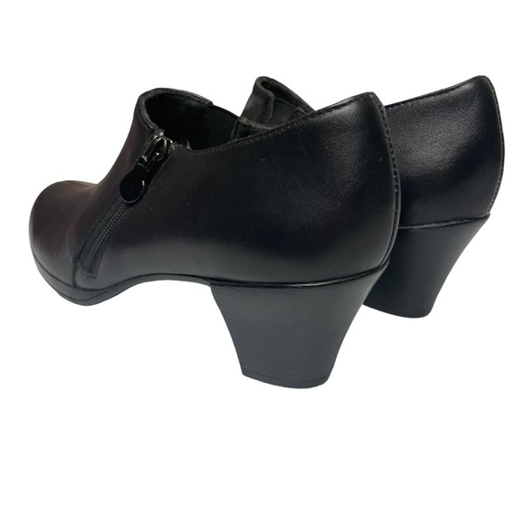 Munro American Taylor Black Leather Ankle Booties Side Zip Women's Size 6N (AA) - Picture 2 of 16